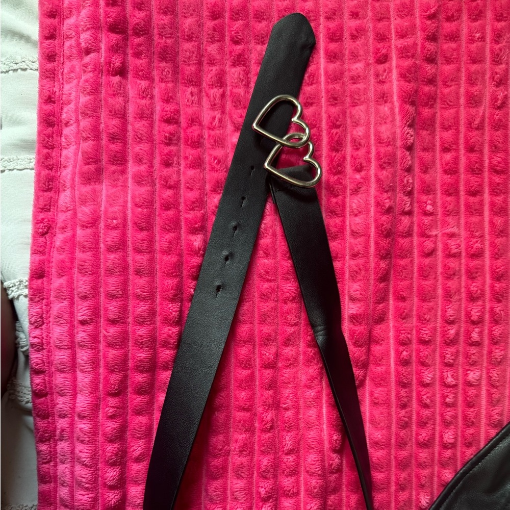 black heart belt
